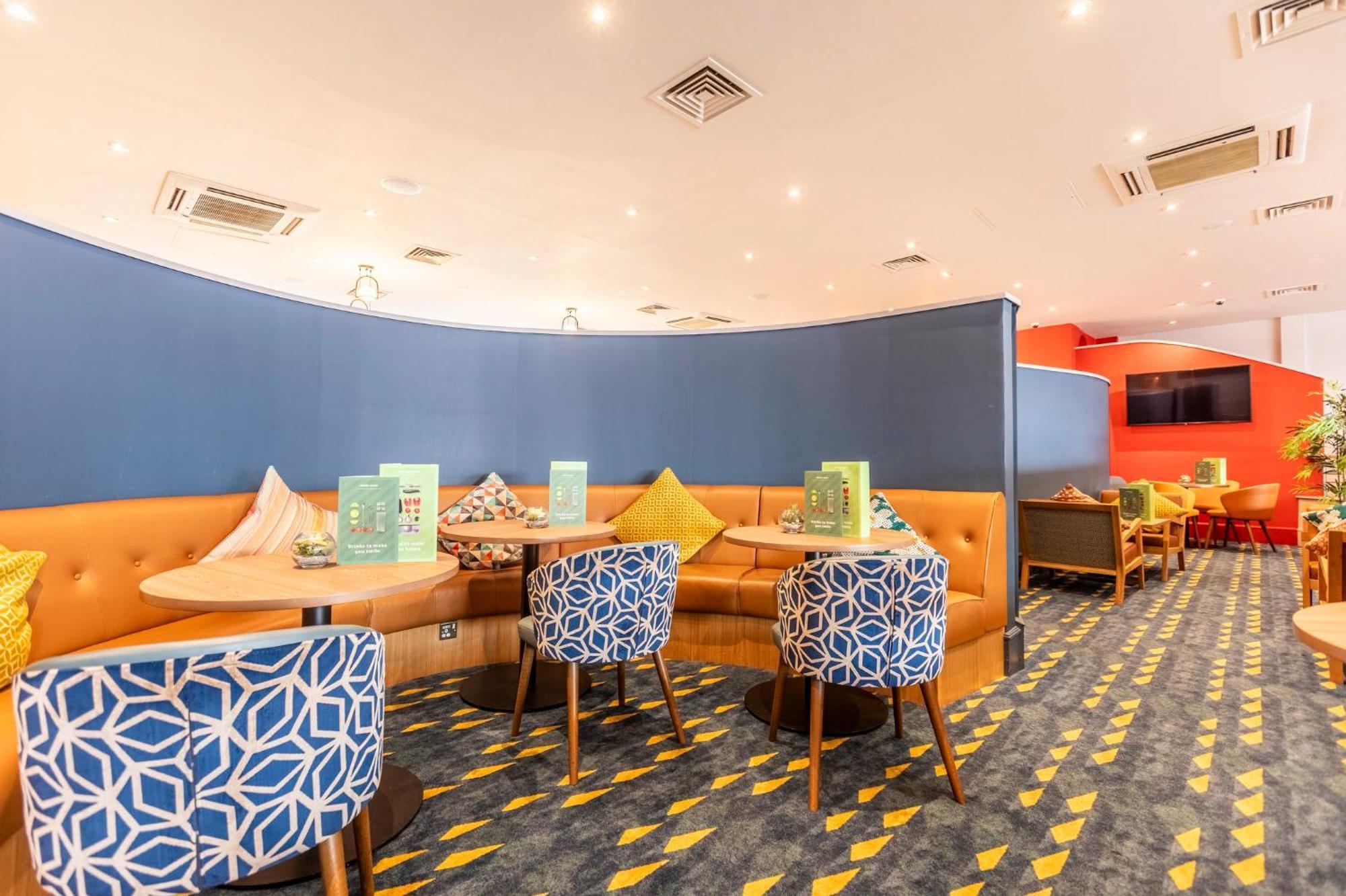 Holiday Inn Cardiff City By Ihg Екстериор снимка
