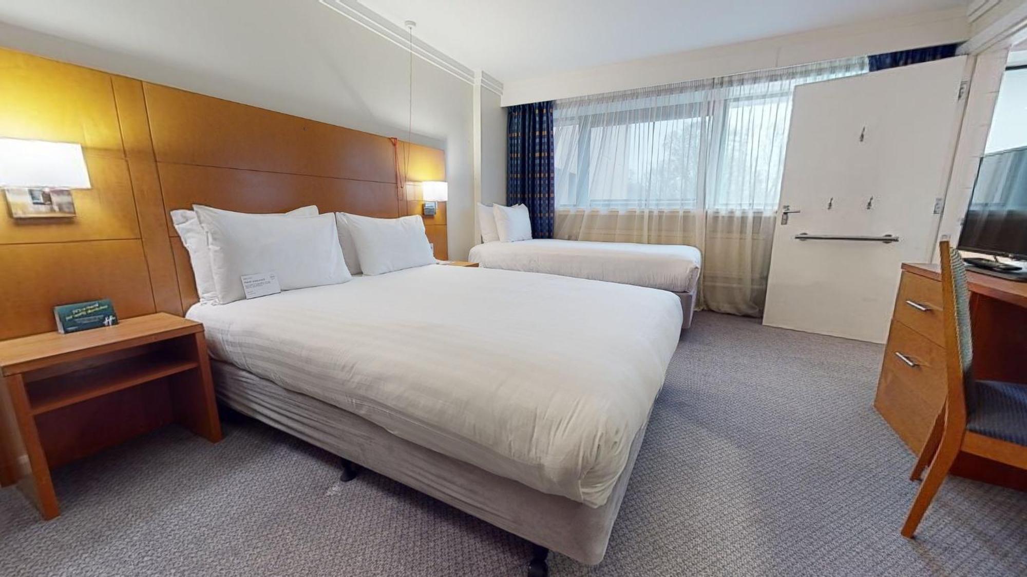 Holiday Inn Cardiff City By Ihg Екстериор снимка